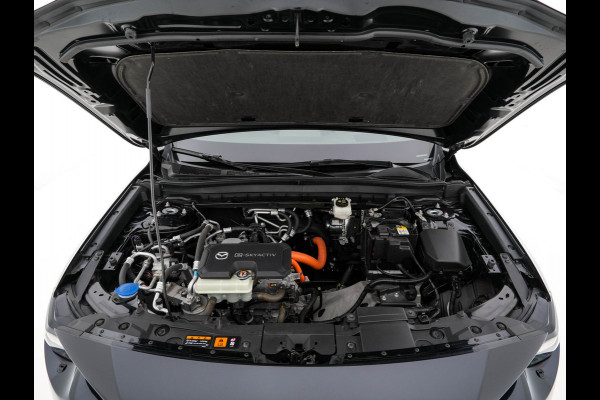 Mazda MX-30 e-SkyActiv 145 Comfort 36 kWh {SOH-94%} (INCL-BTW) *NAVI-FULLMAP | ADAPTIVE-CRUISE | BLIND-SPOT | FULL-LED | KEYLESS | CAMERA | DAB+ | HEAD-UP | DIGI-COCKPIT | COMFORT-SEATS | CCS-FASTLOADER | 18''ALU* Mazda MX-30 e-SkyActiv 145 Comfort 36 kWh {SOH-94%} (INCL-BTW) *NAVI-FULLMAP | ADAPTIVE-CRUISE | BLIND-SPOT | FULL-LED | KEYLESS | CAMERA | DAB+ | HEAD-UP | DIGI-COCKPIT | COMFORT-SEATS | CCS-FASTLOADER | 18''ALU*