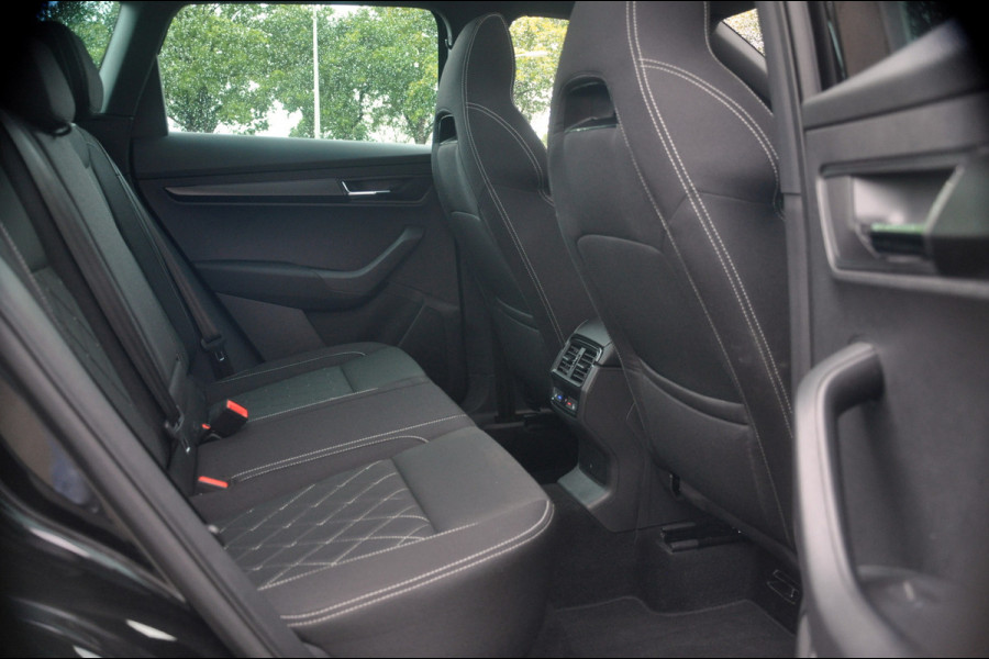 Škoda Karoq 1.5 TSI ACT Sportline Business Automaat | Pano | ACC | Trekhaak