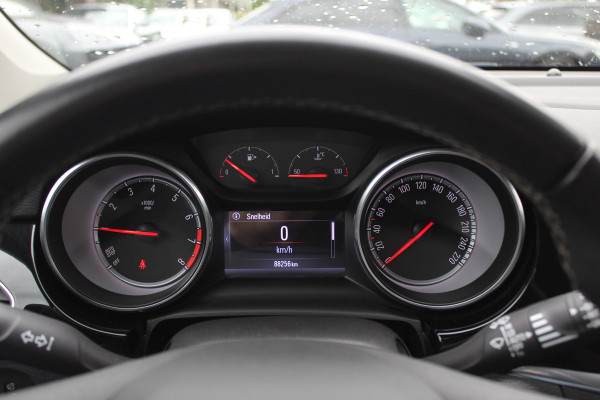 Opel Astra 1.0 Business Executive / Camera / Navigatie / Keyless / 16'' / Half leder / DAB / Dodehoek / Cruise Control
