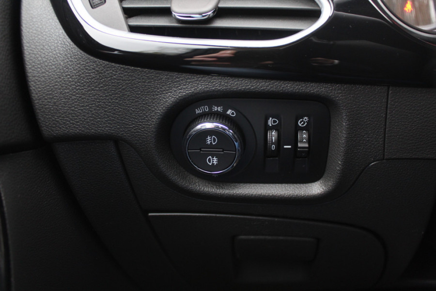 Opel Astra 1.0 Business Executive / Camera / Navigatie / Keyless / 16'' / Half leder / DAB / Dodehoek / Cruise Control