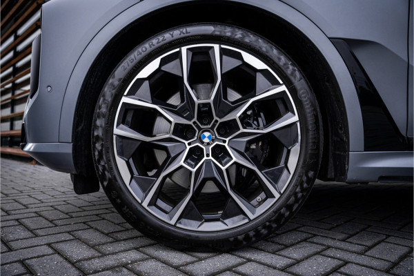 BMW X7 xDrive40i 7p. M-Sport Pro l BTW l Panorama l SoftClose l Stoelk.