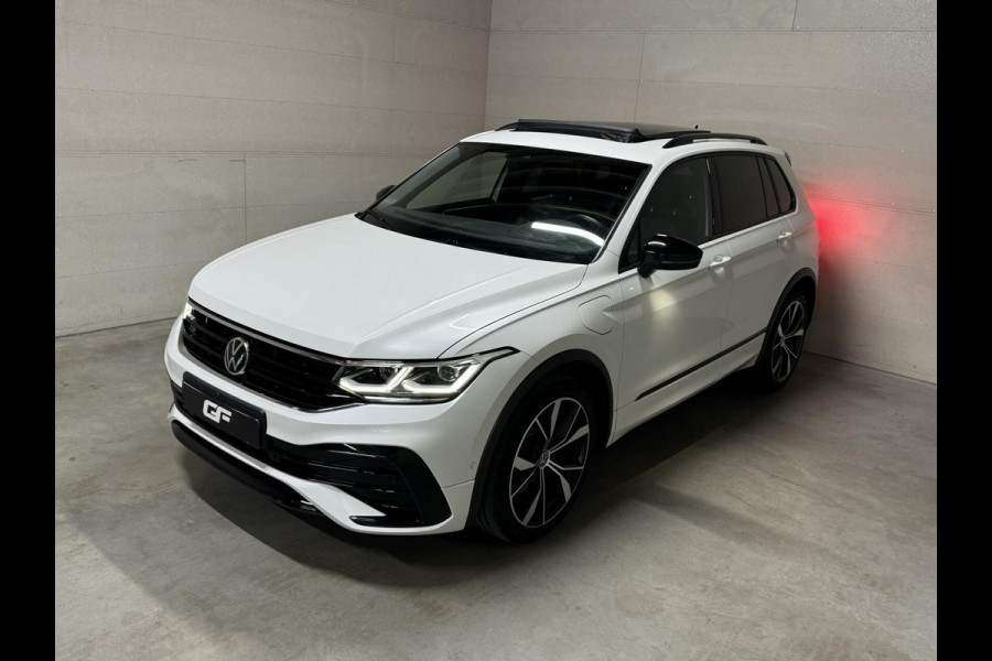 Volkswagen Tiguan 1.4 TSI eHybrid R-Line Black Style Pano HUD 360º Carplay