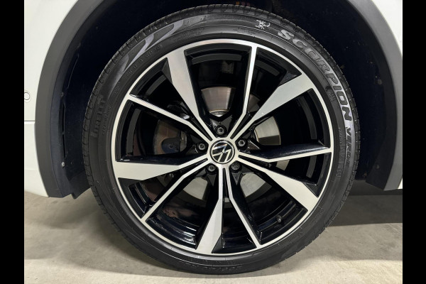 Volkswagen Tiguan 1.4 TSI eHybrid R-Line Black Style Pano HUD 360º Carplay