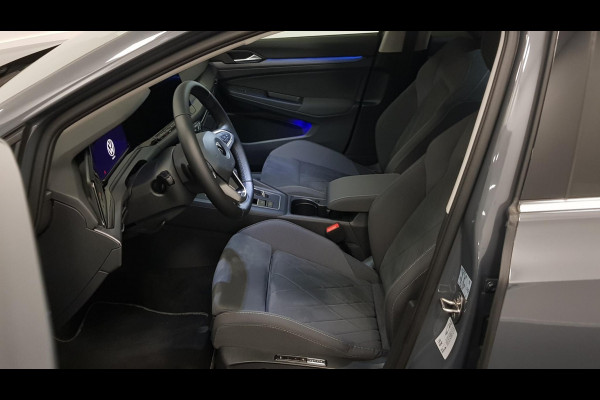 Volkswagen Golf 1.5 eTSI 150pk DSG Style | Navigatie | Climate Control | Camera | Parkeer sensoren | 18" LMV| Led | Keyless entry | Stoelverwarming Volkswagen Golf 1.5 eTSI 150pk DSG Style | Navigatie | Climate Control | Camera | Parkeer sensoren | 18" LMV| Led | Keyless entry | Stoelverwarming