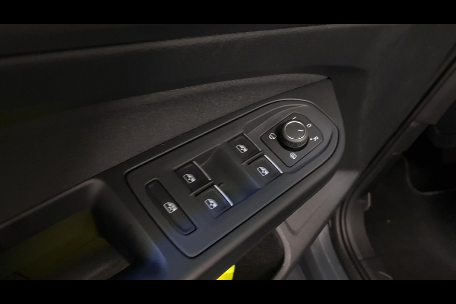 Volkswagen Golf 1.5 eTSI 150pk DSG Style | Navigatie | Climate Control | Camera | Parkeer sensoren | 18" LMV| Led | Keyless entry | Stoelverwarming Volkswagen Golf 1.5 eTSI 150pk DSG Style | Navigatie | Climate Control | Camera | Parkeer sensoren | 18" LMV| Led | Keyless entry | Stoelverwarming