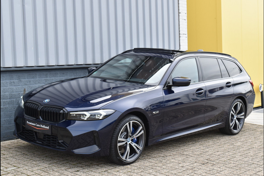 BMW 3 Serie Touring 330e xDrive 292 Pk Individual Pano Tartufo Leder H/K Memory Camera ACC 19 Inch BMW 3 Serie Touring 330e xDrive 292 Pk Individual Pano Tartufo Leder H/K Memory Camera ACC 19 Inch