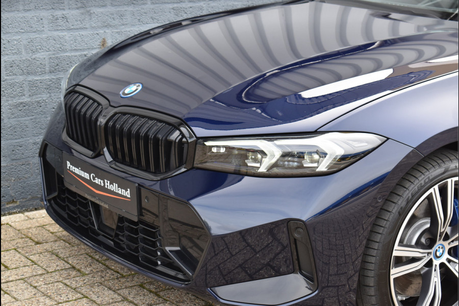 BMW 3 Serie Touring 330e xDrive 292 Pk Individual Pano Tartufo Leder H/K Memory Camera ACC 19 Inch BMW 3 Serie Touring 330e xDrive 292 Pk Individual Pano Tartufo Leder H/K Memory Camera ACC 19 Inch