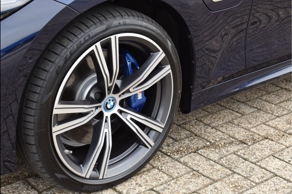 BMW 3 Serie Touring 330e xDrive 292 Pk Individual Pano Tartufo Leder H/K Memory Camera ACC 19 Inch BMW 3 Serie Touring 330e xDrive 292 Pk Individual Pano Tartufo Leder H/K Memory Camera ACC 19 Inch