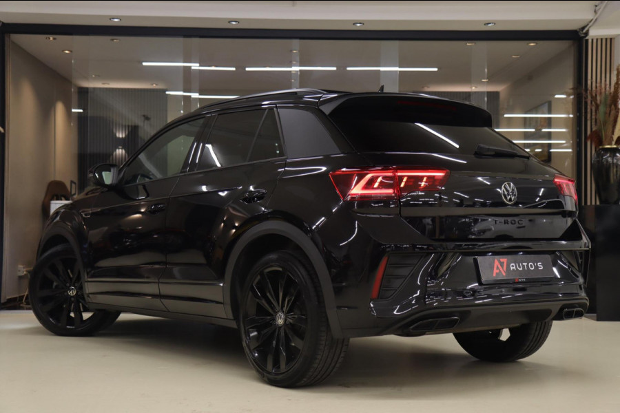 Volkswagen T-Roc 1.5 TSI BLACK STYLE 3X R-LINE PANO/IQ/CARPLAY/DODEHOEK/VOL