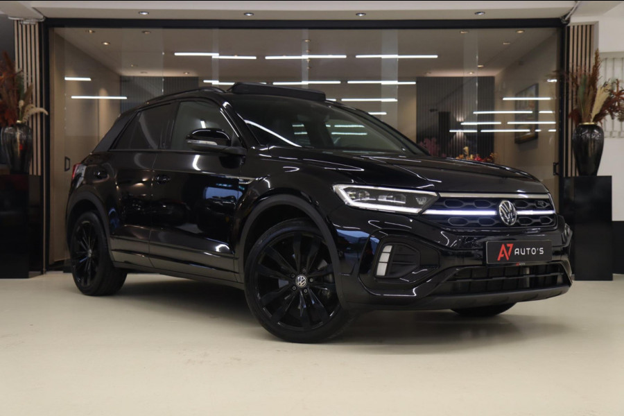 Volkswagen T-Roc 1.5 TSI BLACK STYLE 3X R-LINE PANO/IQ/CARPLAY/DODEHOEK/VOL