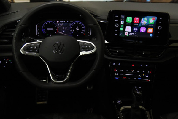 Volkswagen T-Roc 1.5 TSI BLACK STYLE 3X R-LINE PANO/IQ/CARPLAY/DODEHOEK/VOL