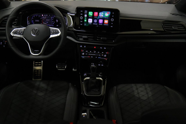 Volkswagen T-Roc 1.5 TSI BLACK STYLE 3X R-LINE PANO/IQ/CARPLAY/DODEHOEK/VOL