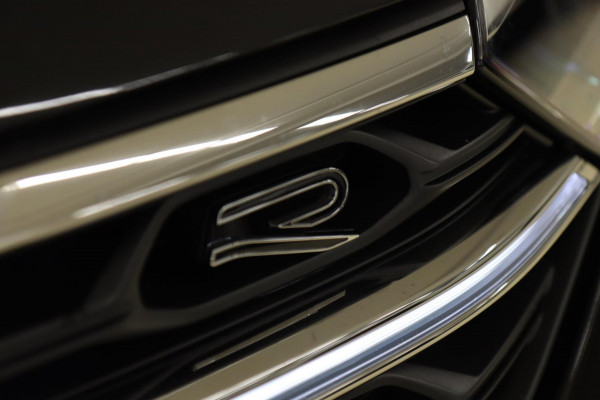 Volkswagen T-Roc 1.5 TSI BLACK STYLE 3X R-LINE PANO/IQ/CARPLAY/DODEHOEK/VOL