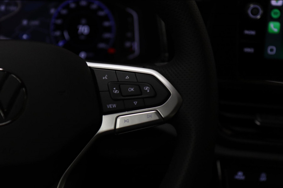 Volkswagen T-Roc 1.5 TSI BLACK STYLE 3X R-LINE PANO/IQ/CARPLAY/DODEHOEK/VOL