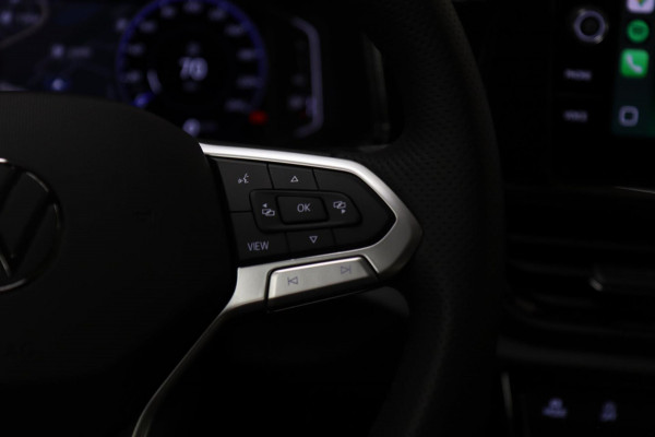 Volkswagen T-Roc 1.5 TSI BLACK STYLE 3X R-LINE PANO/IQ/CARPLAY/DODEHOEK/VOL