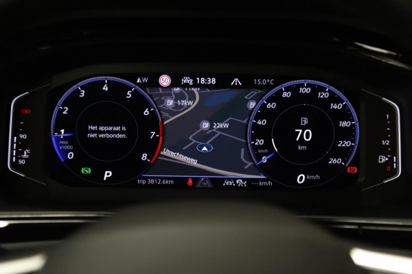 Volkswagen T-Roc 1.5 TSI BLACK STYLE 3X R-LINE PANO/IQ/CARPLAY/DODEHOEK/VOL