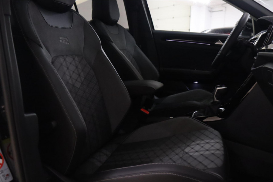 Volkswagen T-Roc 1.5 TSI BLACK STYLE 3X R-LINE PANO/IQ/CARPLAY/DODEHOEK/VOL