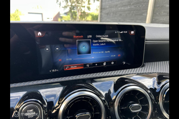 Mercedes-Benz A-Klasse 180 Business Line Half leder sportstoel / fm nav / clima / Camera