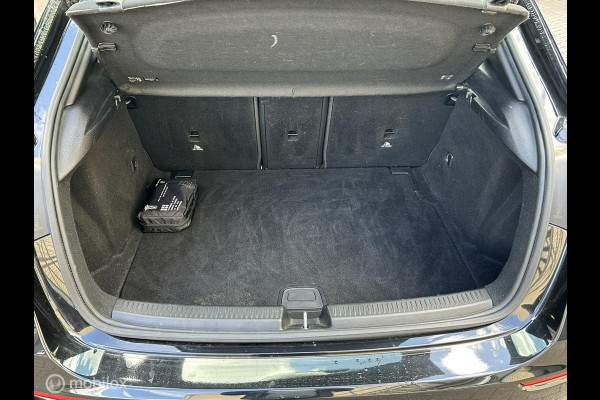 Mercedes-Benz A-Klasse 180 Business Line Half leder sportstoel / fm nav / clima / Camera