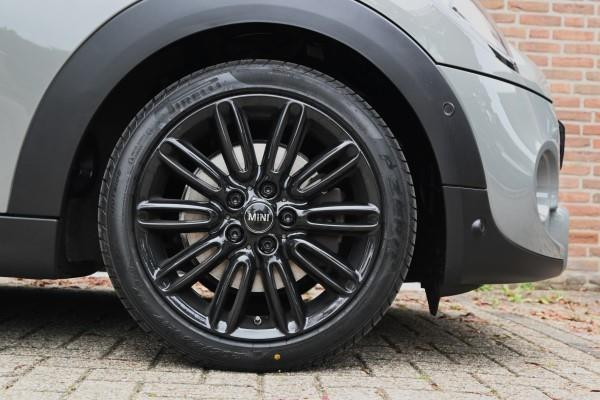 MINI Mini 2.0 Cooper S Chili BLACK Pano Leder A.Cruise DealerOH '17