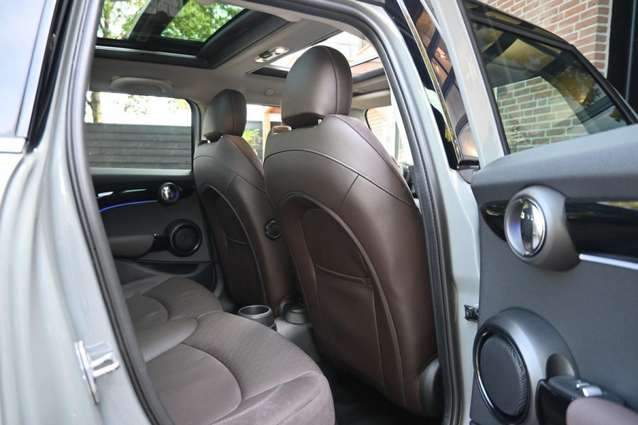 MINI Mini 2.0 Cooper S Chili BLACK Pano Leder A.Cruise DealerOH '17