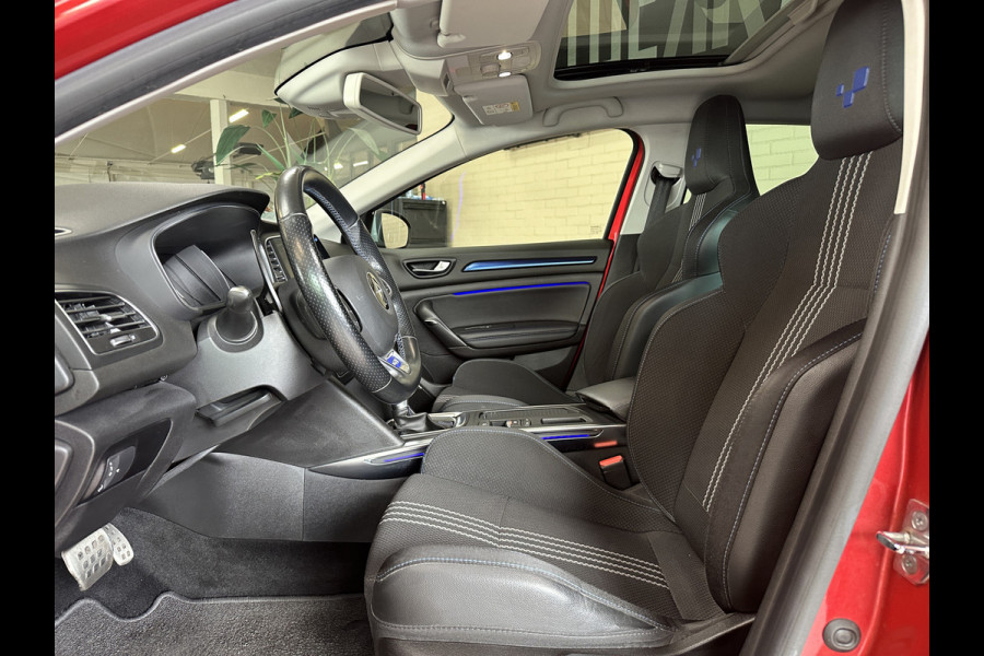 Renault MEGANE Estate 1.6 TCe 205pk GT | Groot Navi | 18 inch | Bose | Pano | Dodehoek | Led | Volledig dealer onderhouden!