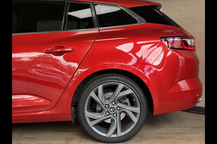 Renault MEGANE Estate 1.6 TCe 205pk GT | Groot Navi | 18 inch | Bose | Pano | Dodehoek | Led | Volledig dealer onderhouden!