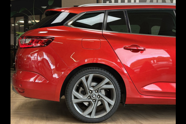 Renault MEGANE Estate 1.6 TCe 205pk GT | Groot Navi | 18 inch | Bose | Pano | Dodehoek | Led | Volledig dealer onderhouden!