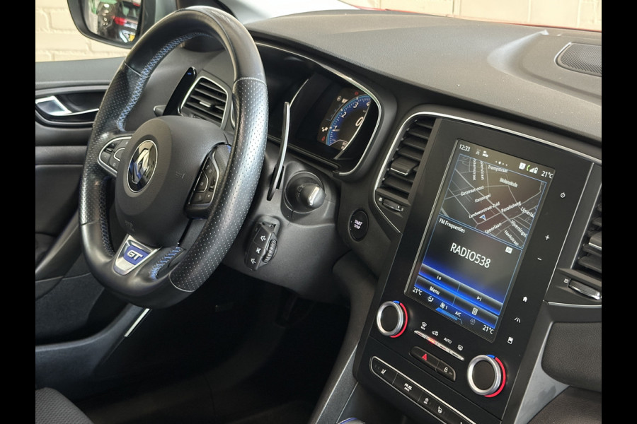 Renault MEGANE Estate 1.6 TCe 205pk GT | Groot Navi | 18 inch | Bose | Pano | Dodehoek | Led | Volledig dealer onderhouden!