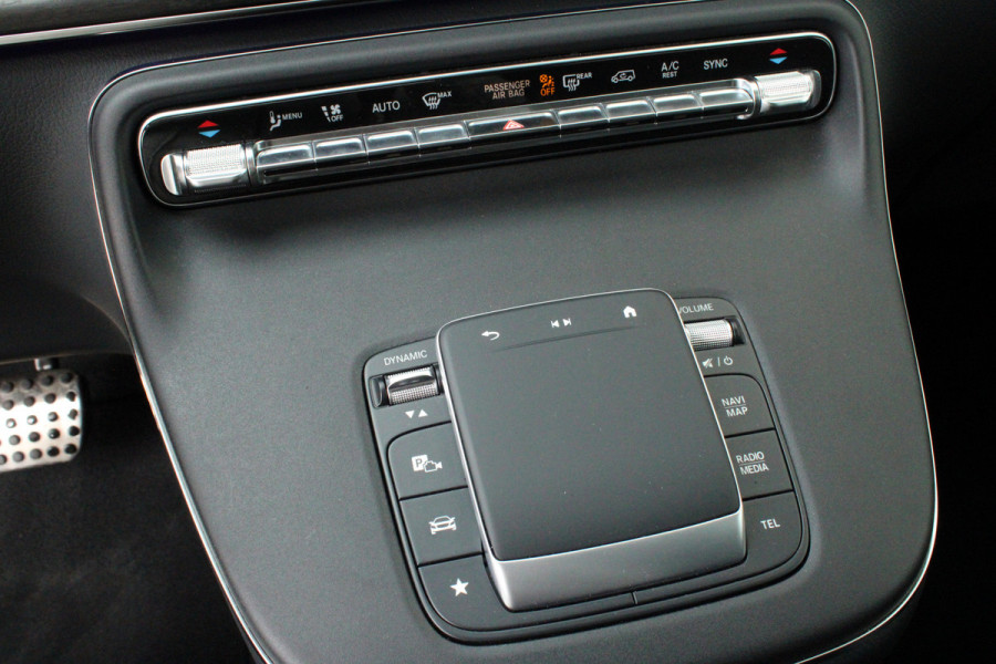 Mercedes-Benz V-Klasse 220d / Lang / DC / New Model / 2x Schuifdeur / Burmester / 360 Camera / NIEUWSTAAT