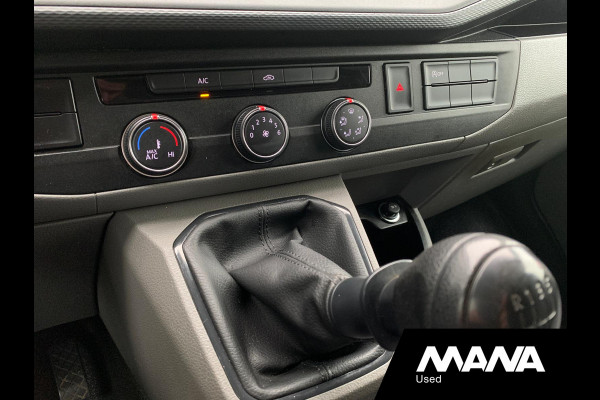 Volkswagen Transporter 2.0 TDI L1H1 Airco Bluetooth Trekhaak Bijrijdersbank Cruise LaadruimteBekleding 12V Airbag