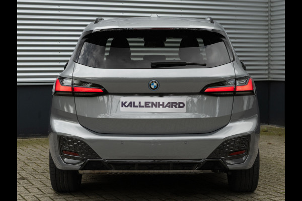 BMW 2 Serie Active Tourer 225e xDrive M-Sport - Pano - Head-up - Harman Kardon