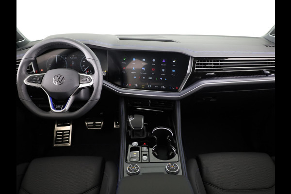 Volkswagen Touareg 3.0 TSi eHybrid 4MOTION R Edition 462PK PHEV| DYNAUDIO | Lederpakket "Puglia" |Luchtvering 22 Inch LM | Trekhaak incl Assistent |