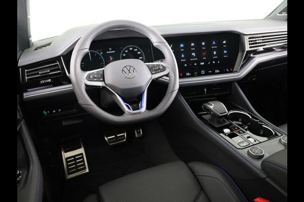 Volkswagen Touareg 3.0 TSi eHybrid 4MOTION R Edition 462PK PHEV| DYNAUDIO | Lederpakket "Puglia" |Luchtvering 22 Inch LM | Trekhaak incl Assistent |