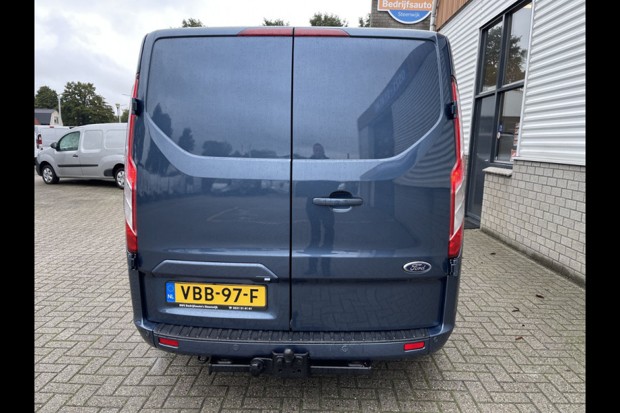 Ford Transit Custom 280 2.0 TDCI 130pk automaat L1H1 Limited / vaste prijs rijklaar € 17.950 ex btw / lease vanaf € 302 / airco / cruise / navi / camera / stoelverwarming / trekhaak !