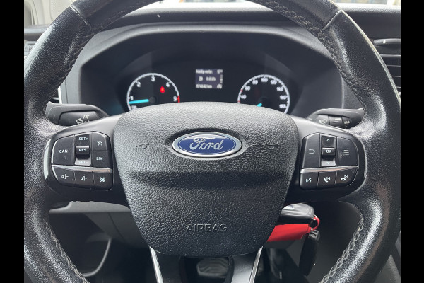 Ford Transit Custom 280 2.0 TDCI 130pk automaat L1H1 Limited / vaste prijs rijklaar € 17.950 ex btw / lease vanaf € 302 / airco / cruise / navi / camera / stoelverwarming / trekhaak !