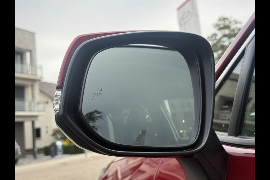 Toyota RAV4 2.5 Hybrid AWD Adventure | Innovation Pack, JBL, Dodehoekherkenning, Parkeersensoren, LED, Stoelverwarming, 360 Camera