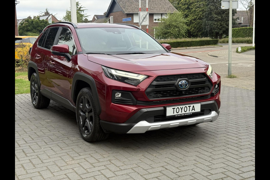 Toyota RAV4 2.5 Hybrid AWD Adventure | Innovation Pack, JBL, Dodehoekherkenning, Parkeersensoren, LED, Stoelverwarming, 360 Camera