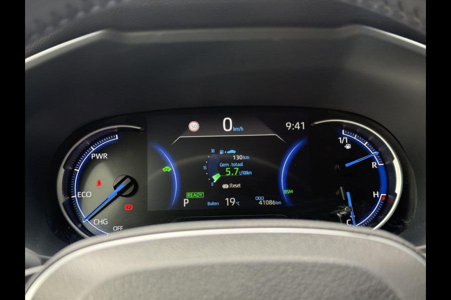 Toyota RAV4 2.5 Hybrid AWD Adventure | Innovation Pack, JBL, Dodehoekherkenning, Parkeersensoren, LED, Stoelverwarming, 360 Camera