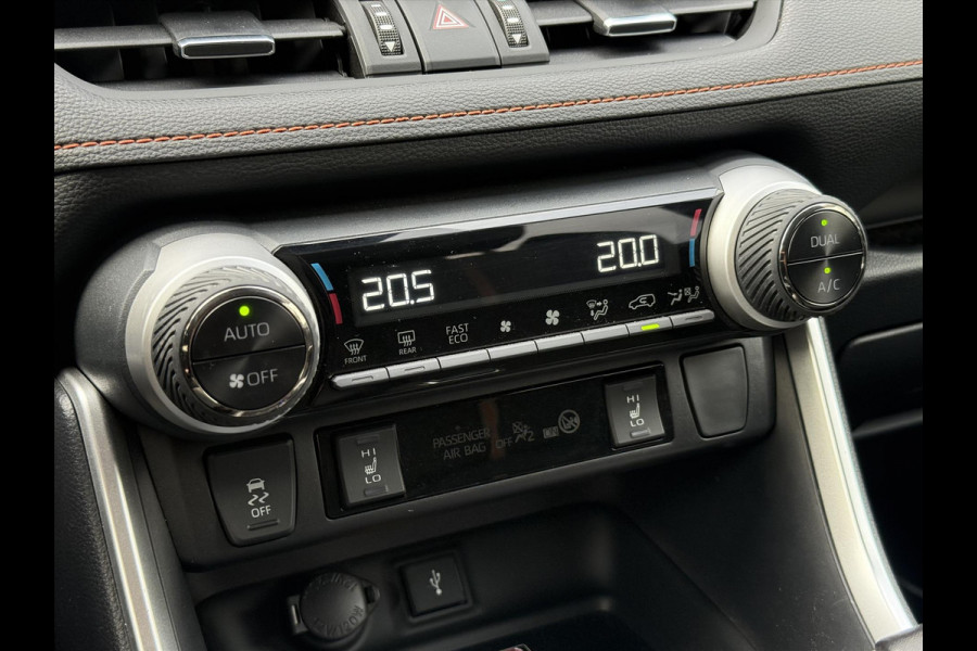 Toyota RAV4 2.5 Hybrid AWD Adventure | Innovation Pack, JBL, Dodehoekherkenning, Parkeersensoren, LED, Stoelverwarming, 360 Camera