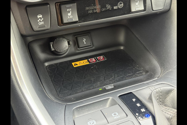 Toyota RAV4 2.5 Hybrid AWD Adventure | Innovation Pack, JBL, Dodehoekherkenning, Parkeersensoren, LED, Stoelverwarming, 360 Camera