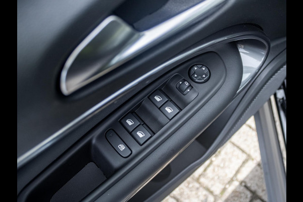 Abarth 600e Turismo 54 kWh | Uit voorraad leverbaar | 17% Bijtelling