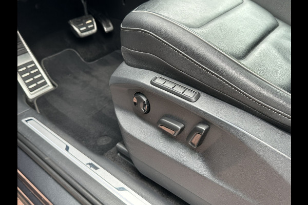 Volkswagen Tiguan 1.5 TSI ACT 150pk DSG R-Line | Pano dak | Leder Volkswagen Tiguan 1.5 TSI ACT 150pk DSG R-Line | Pano dak | Leder