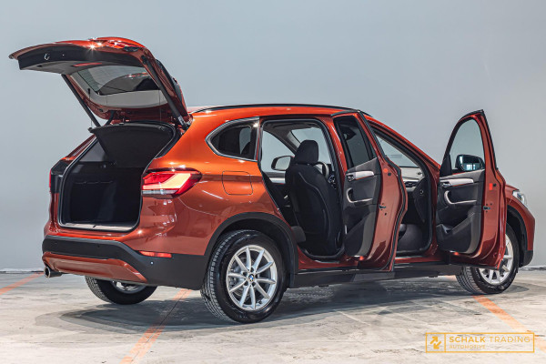 BMW X1 SDrive18i Executive|StoelV|LED|Automaat|Garantie