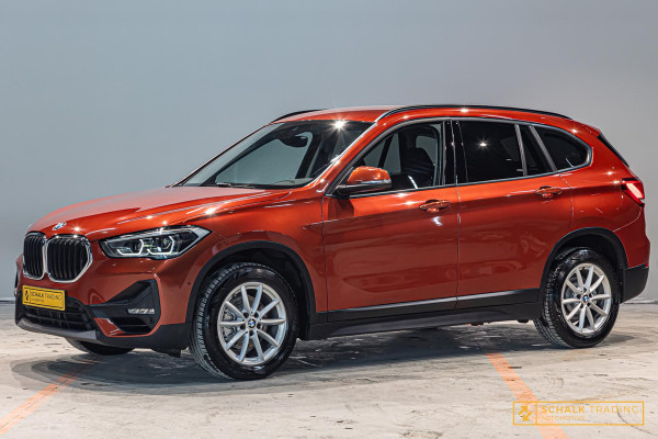 BMW X1 SDrive18i Executive|StoelV|LED|Automaat|Garantie