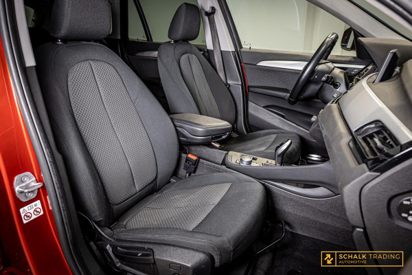 BMW X1 SDrive18i Executive|StoelV|LED|Automaat|Garantie