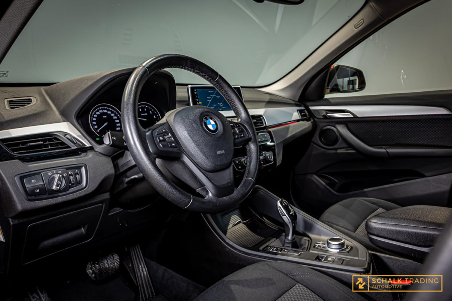 BMW X1 SDrive18i Executive|StoelV|LED|Automaat|Garantie