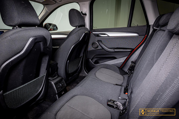 BMW X1 SDrive18i Executive|StoelV|LED|Automaat|Garantie