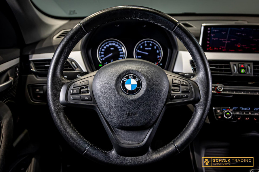 BMW X1 SDrive18i Executive|StoelV|LED|Automaat|Garantie