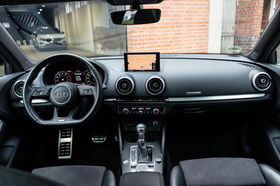 Audi A3 Limousine 2.0 TFSI Quattro S-Line Pano / Camera / Virtual